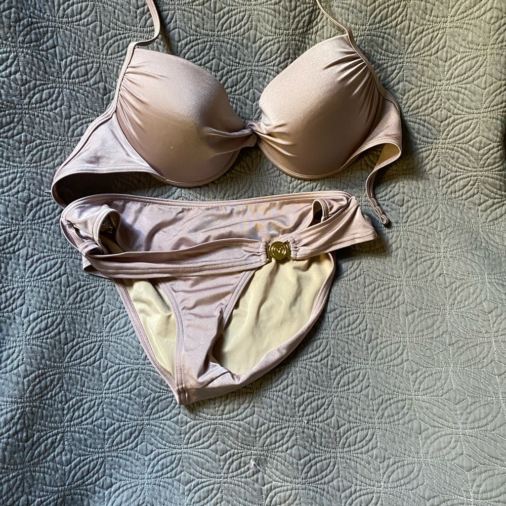 VS  bikini, in  new condition. Hardly worn. bottom i large the top is 38D